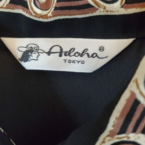 Aloha Womens Blouse Large Abstract Tapa & Flowers on Black Button Down - Picture 6 of 6